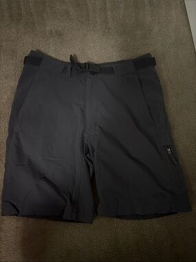 The North Face Men's Outdoor Stretch Cargo Shorts - Dark Gray size 32